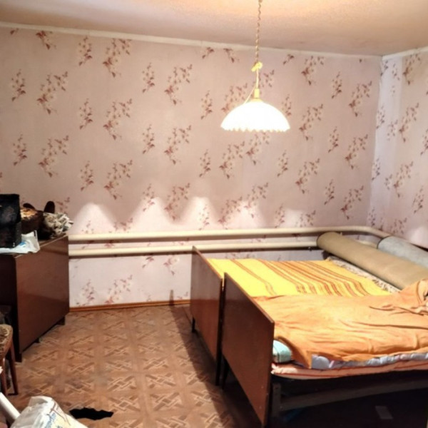 Фото Продам большой дом на две семьи, средний Камброд за кинотеатром Родина