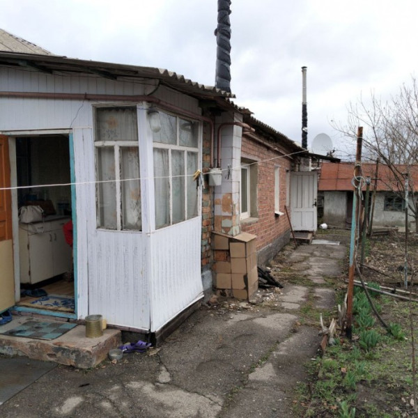 Фото Продам большой дом на две семьи, средний Камброд за кинотеатром Родина