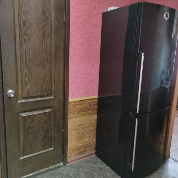 Фото Продам 2х комнатную квартиру кВ 30 лет Победы, 3/9 этаж ( рядом 10 поликлиника)