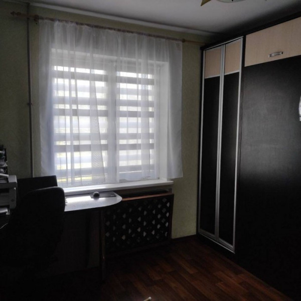 Фото Продам 2х комнатную квартиру кВ 30 лет Победы, 3/9 этаж ( рядом 10 поликлиника)