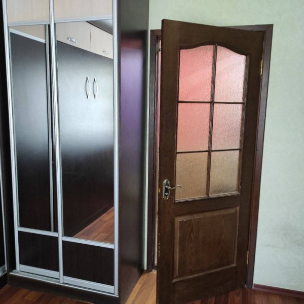 Фото Продам 2х комнатную квартиру кВ 30 лет Победы, 3/9 этаж ( рядом 10 поликлиника)