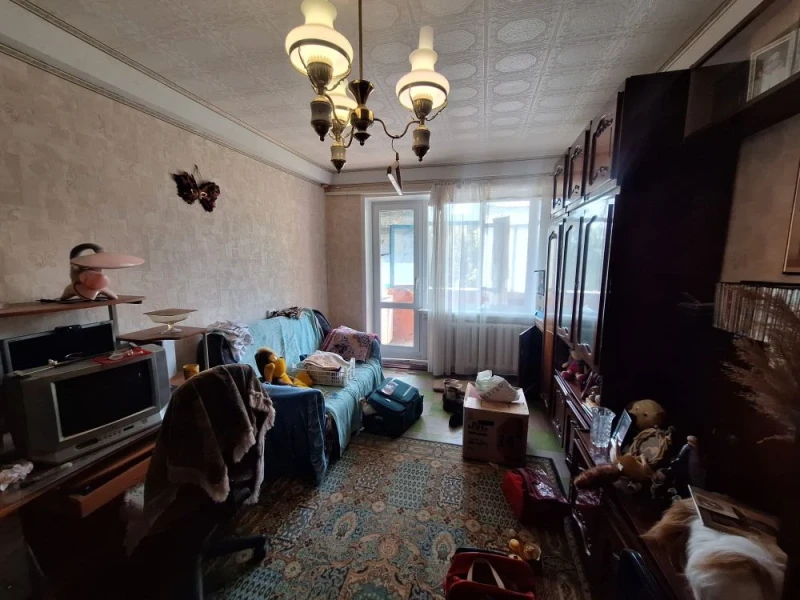 Фото Продаётся 2-комнатная квартира в городе Стаханов, ул. 60 лет Октября, д. 27.