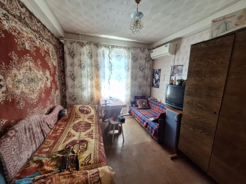 Фото Продаётся 2-комнатная квартира в городе Стаханов, ул. 60 лет Октября, д. 27.