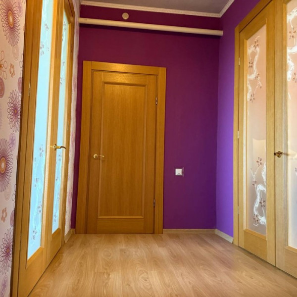 Фото Продам 3-х этажный дом в городе Луганск район ул. Барбюса