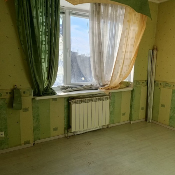 Фото Продам 3к квартиру на кв. Комарова, а/о, ремонт