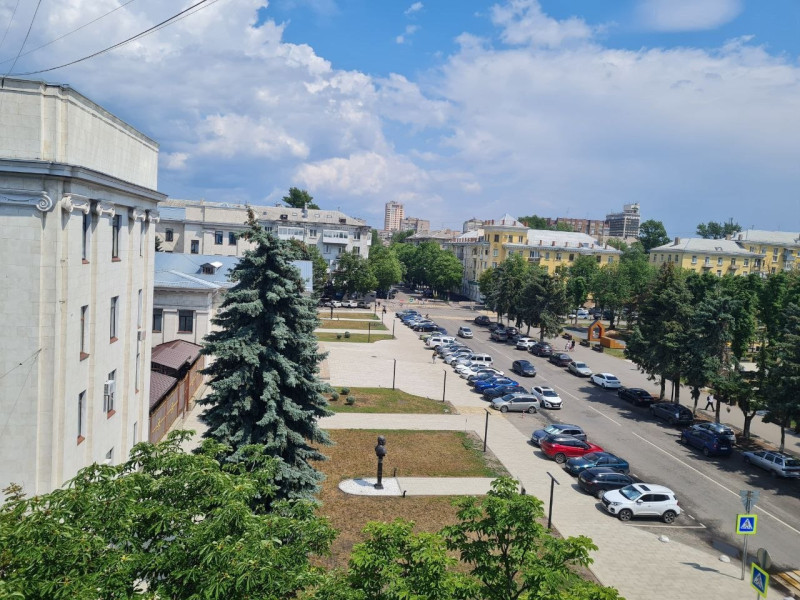 Фото 4-комнатная квартира, площади Героев ВОВ!