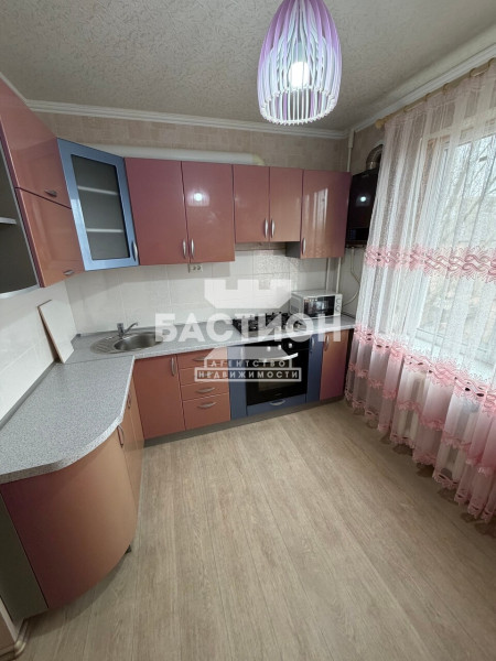 2-х комнатная квартира, ул. Парковая 3, ID:2132329