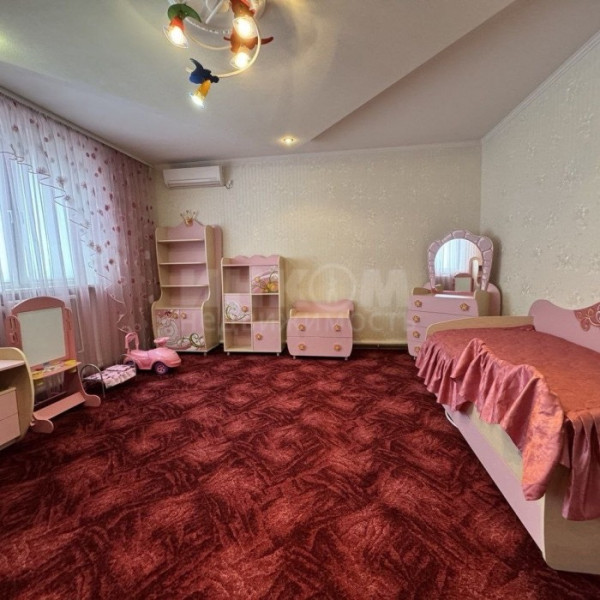 Фото Продам дом 418 м2 в г Луганск район Атриума