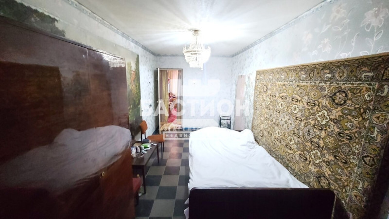 Фото 3-х комнатная квартира, квартал 50-летия Октября, 18 ID:2104243