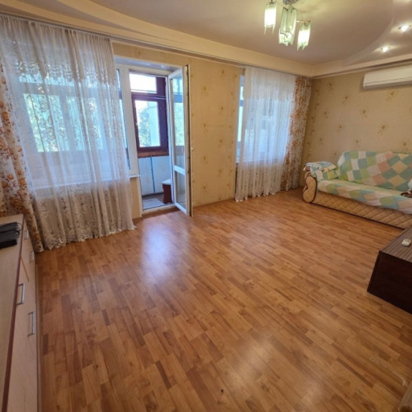 Фото Продам 2-х комн квартиру в г Луганск ул Суходольская