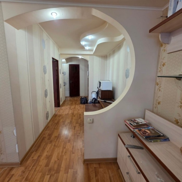 Фото Продам 2-х комн квартиру в г Луганск ул Суходольская