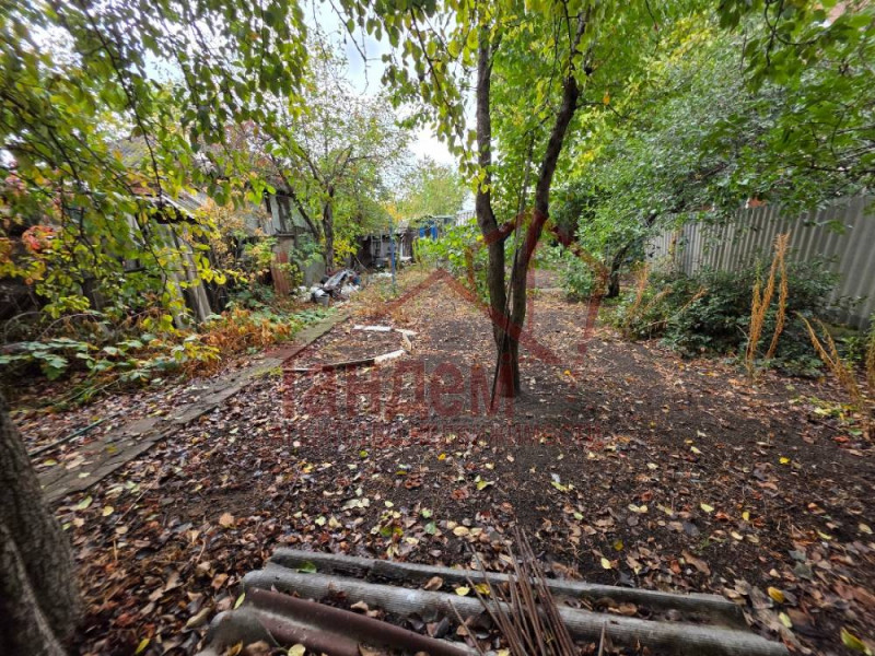 Фото Дом с землёй под застройку в Луганске - Объект №205
