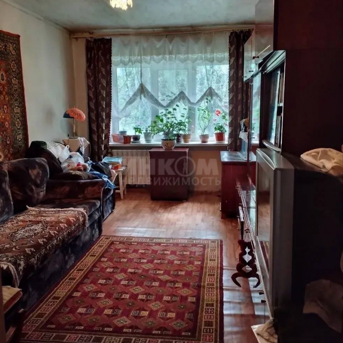 Продам 2к квартиру на кв. Дружбы