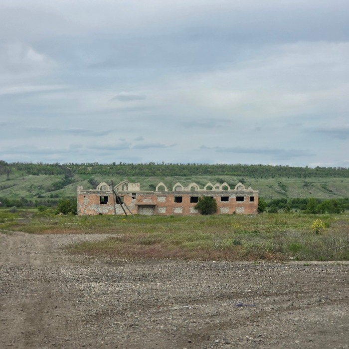 Продам незаверш здание г Луганск, Лутугинский р-н, Георгиевка