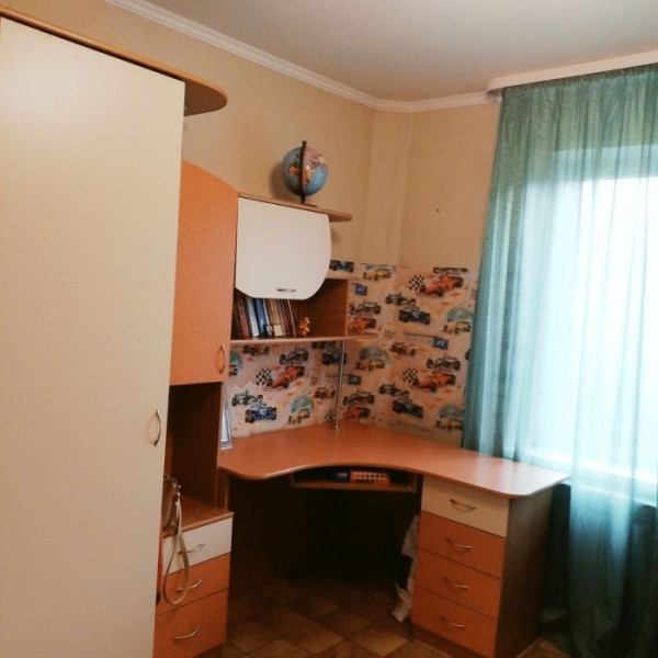Фото Продам 4-х комн квартиру в городе Луганск квартал Героев Сталинграда