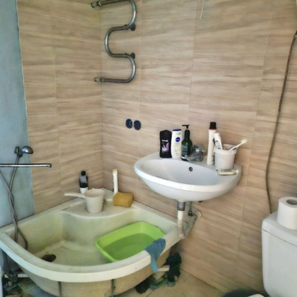 Фото Продам 2-комн квартиру по ул. Тимирязева (р-н оптового рынка), г. Луганск