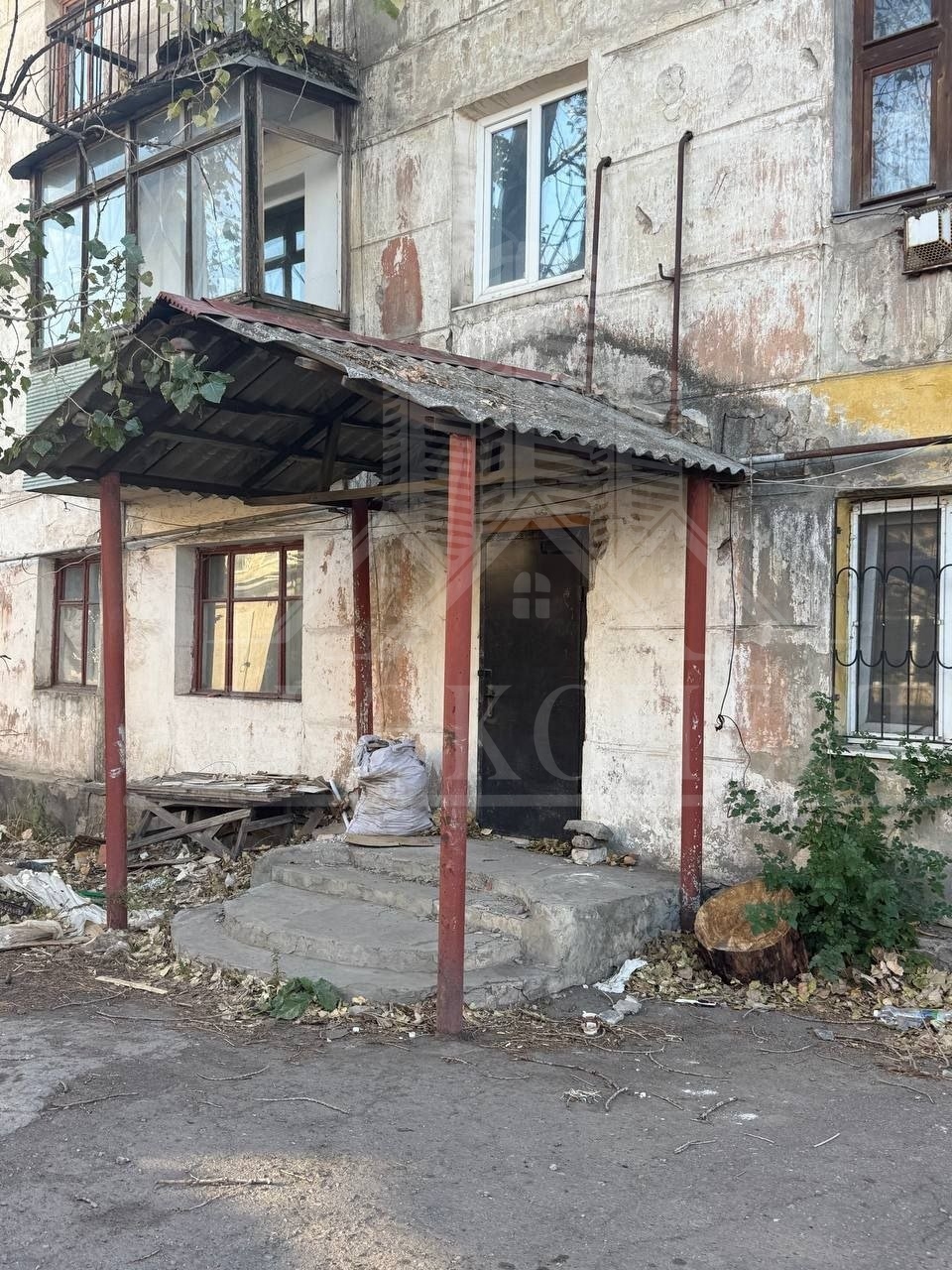 Фото СДАМ В АРЕНДУ КОММЕРЧЕСКОЕ ПОМЕЩЕНИЕ (Кировск, ул. Карташова)