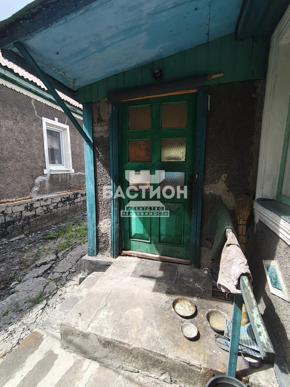 Фото Дом, Россия , Муниципальный округ Лутугинский, посёлок городского типа Белое, Свердлова, 36, ID:2248884