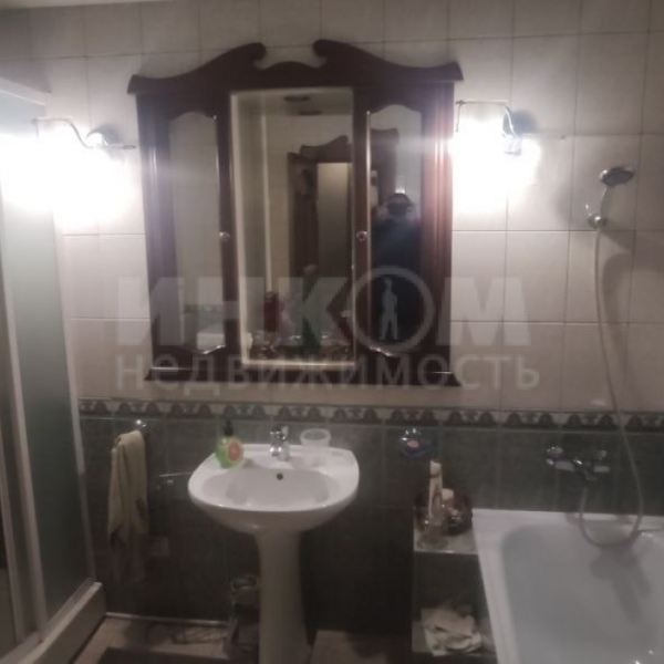 Фото Продам дом в центре, ул.Сосюры 232м2, 7 соток