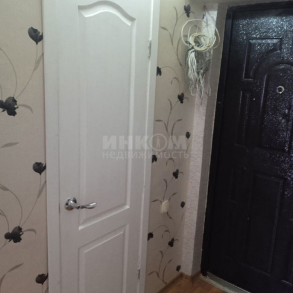 Фото Продам квартиру 18 м2 в городе Луганск 26-й квартал