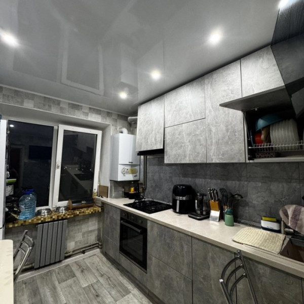 Фото Продам двухкомнатную квартиру в районе городка ОР