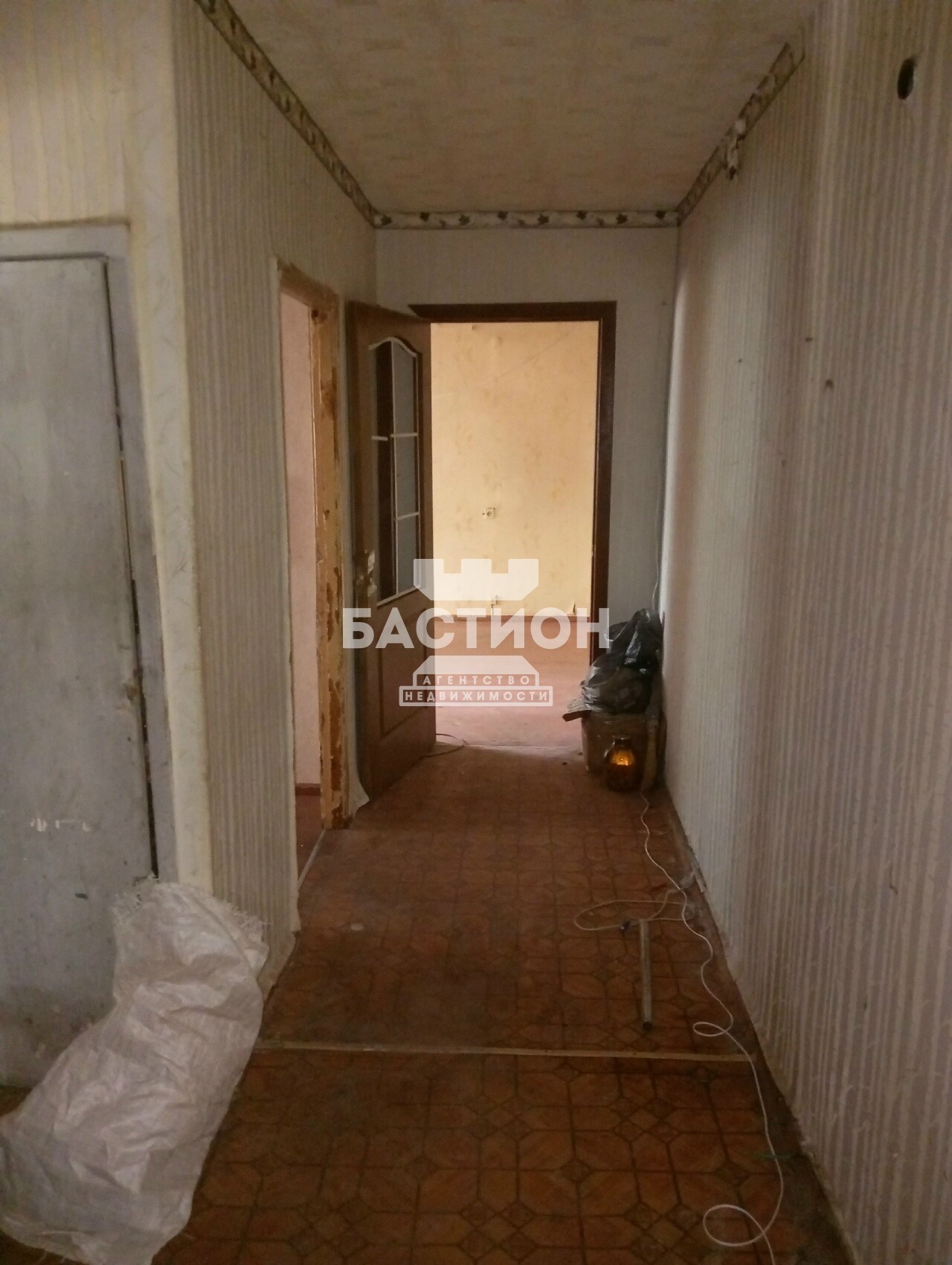 Фото 3-х комнатная квартира, квартал Комарова, 13 ID:2226951