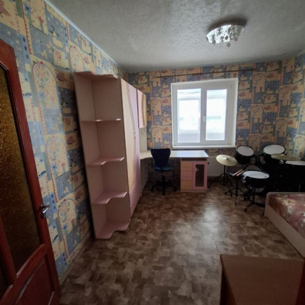 Фото Продам 3-ком квартиру (по факту 4-к) на кв. Волкова