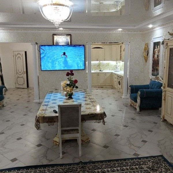 Продам дом рн площади Ленина 140м2