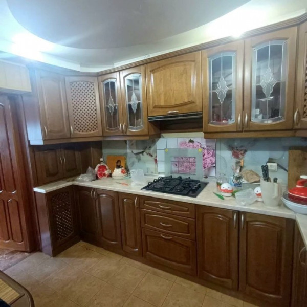 Продам дом по улице Сосюры, г. Луганск.