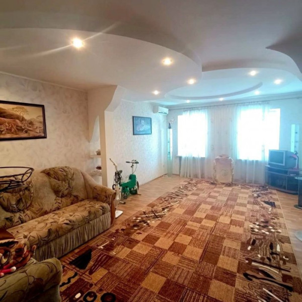 Фото Продам дом по улице Сосюры, г. Луганск.