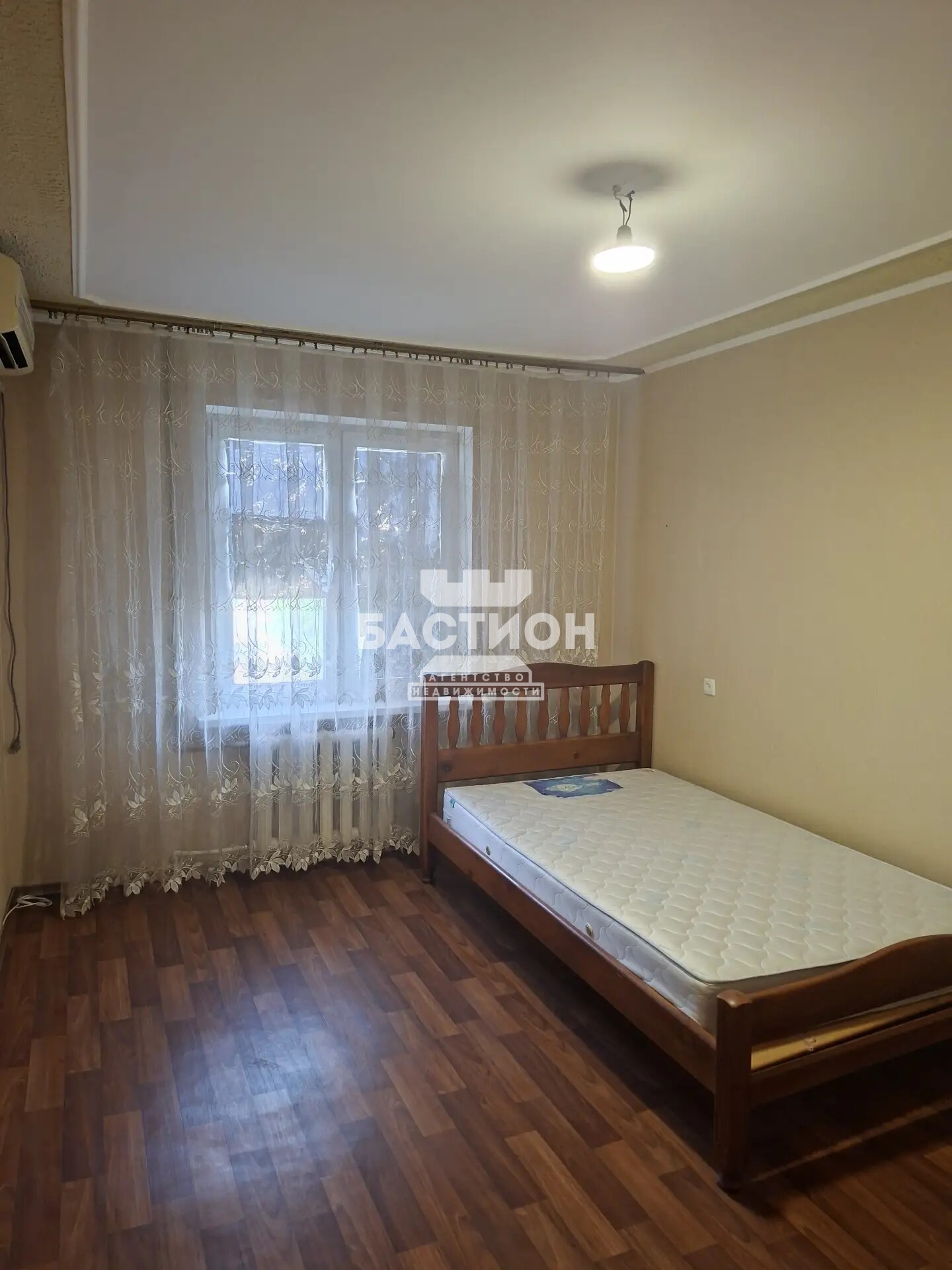 Фото 2-комнатная квартира, улица Крапивницкого , 3 ID:2211564
