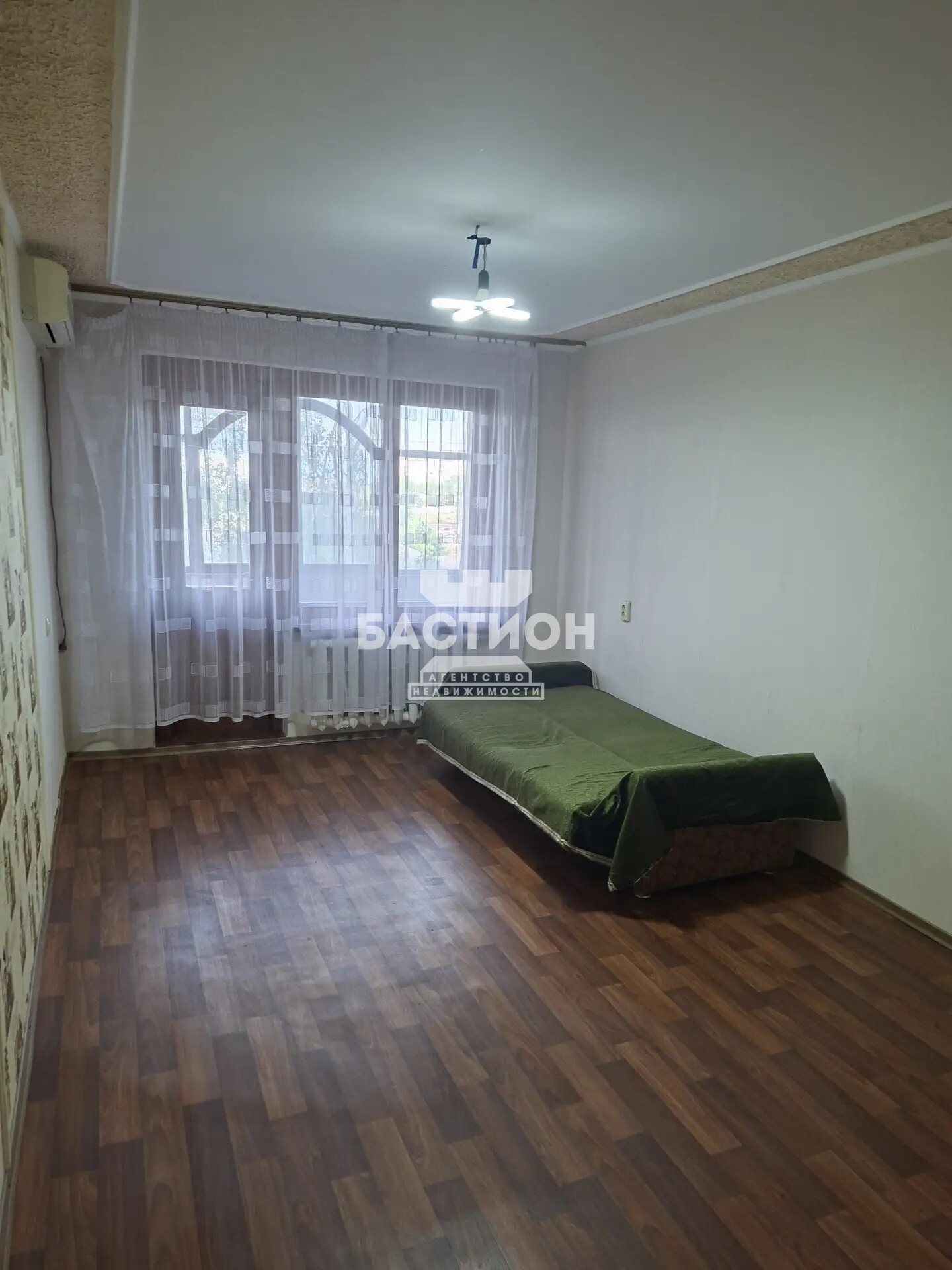 Фото 2-комнатная квартира, улица Крапивницкого , 3 ID:2211564