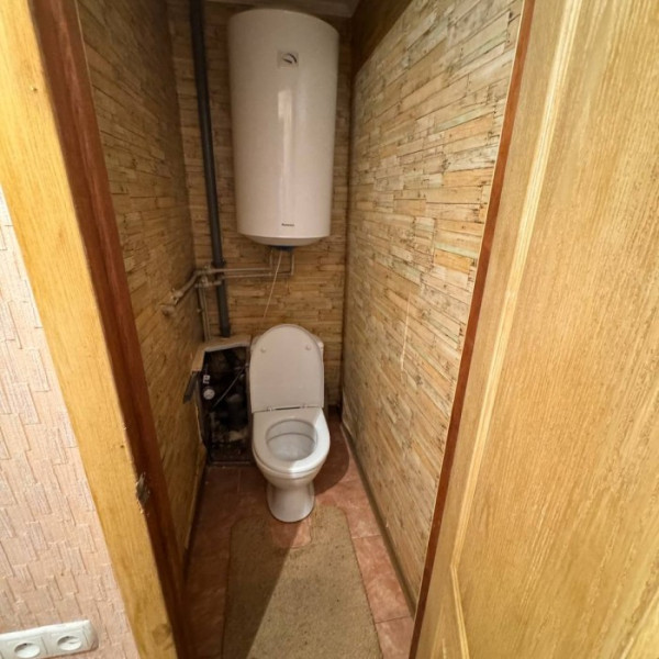 Фото Продам 4 комнатную квартиру в Станице Луганской (5-я Линия)