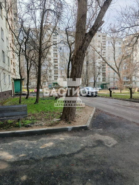 Фото 1-комнатная квартира, квартал Дзержинского, 13 ID:2107619