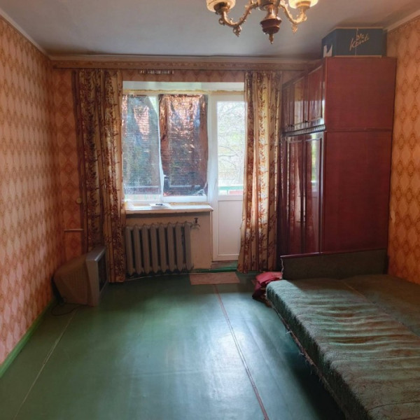 Продам 1 комнатную квартиру кв. Жукова 9, 5/5 этаж кирпичного дома