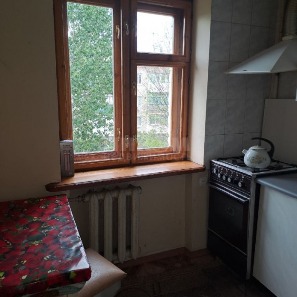 Фото Продам 3-х комн квартиру в городе Луганск квартал Гаевого