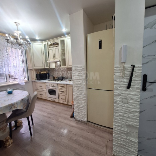 Фото Продам 3к кв. Дзержинского