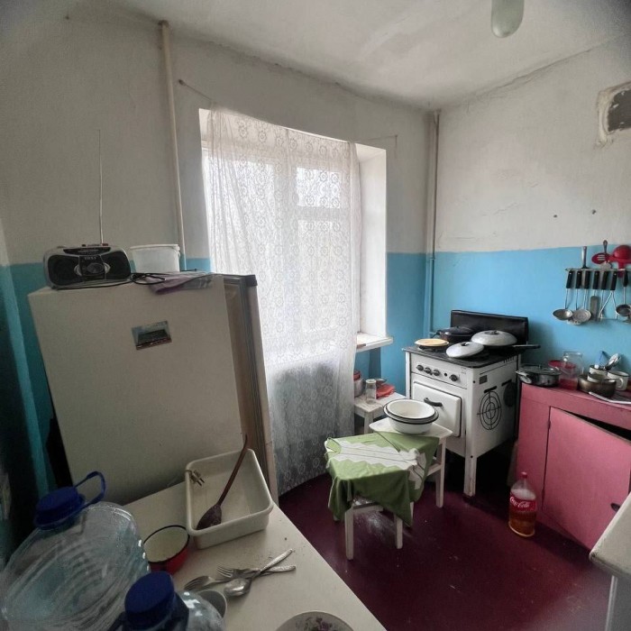 Продам 2 х комнатную квартиру ул. 50 лет Обороны Луганска ( мед городок)