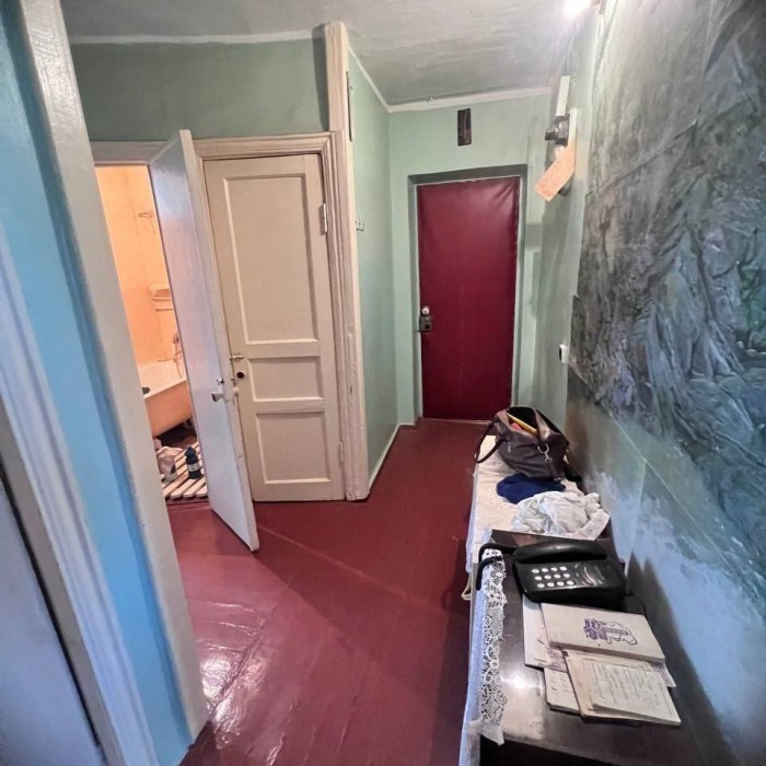 Фото Продам 2 х комнатную квартиру ул. 50 лет Обороны Луганска ( мед городок)