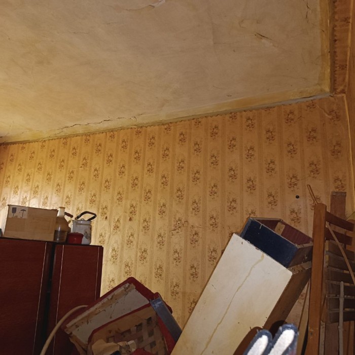 Фото Продам комнату 20 кв. м. , в коммунальной 3-х комнатной квартире на ул. Лутугинской ( р-н магазина "Луганские деликатесы")