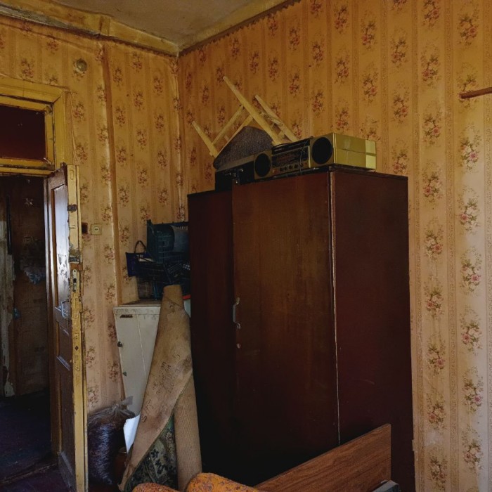 Фото Продам комнату 20 кв. м. , в коммунальной 3-х комнатной квартире на ул. Лутугинской ( р-н магазина "Луганские деликатесы")