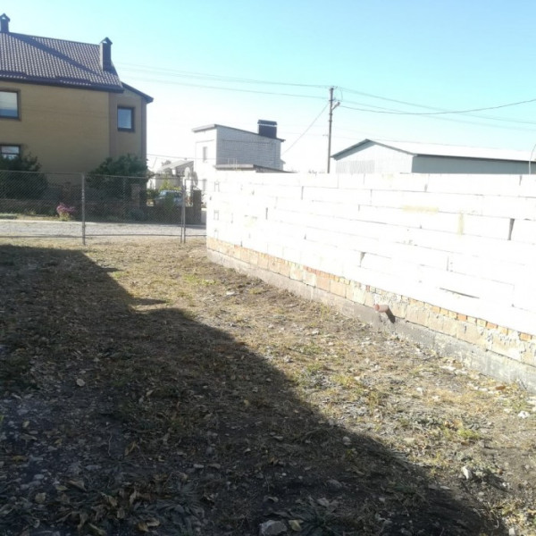 Фото Продам участок 10 сот в г. Луганск, район рынка "Околица "