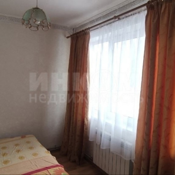 Фото Продам 4к 50-лет Октября с А.О.