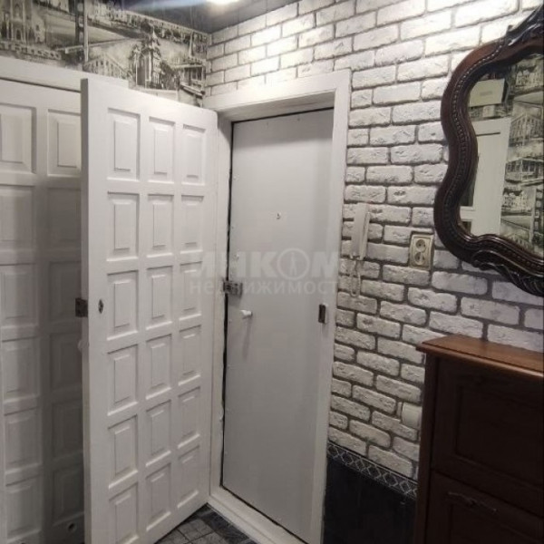 Фото Продам 4к 50-лет Октября с А.О.