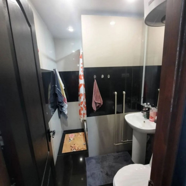 Фото Продам 1к квартиру в центре Луганска, 6/11эт