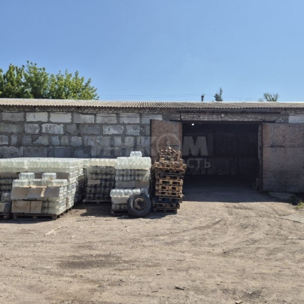 Фото Продам складские помещения 1340 м2 г.Луганск пос. Александровка