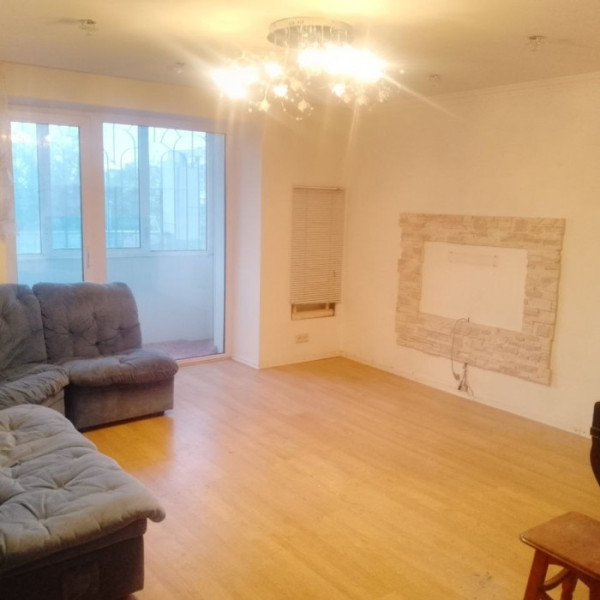 № 7037 Продам 3х комн. квартиру в р-не маг. &amp;quot;Парус&amp;quot;