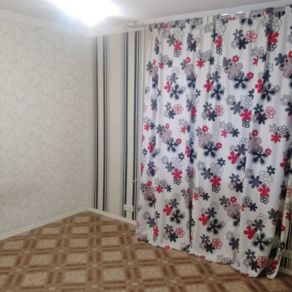 Фото № 7037 Продам 3х комн. квартиру в р-не маг. "Парус"