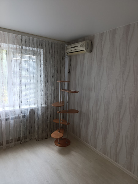 Продаётся трёхкомнатная квартира, 72,6 м²