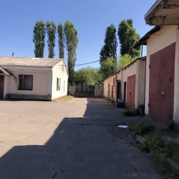 Фото Продам склады + холодильно-морозильные боксы в г. Луганск ул. Штеровская